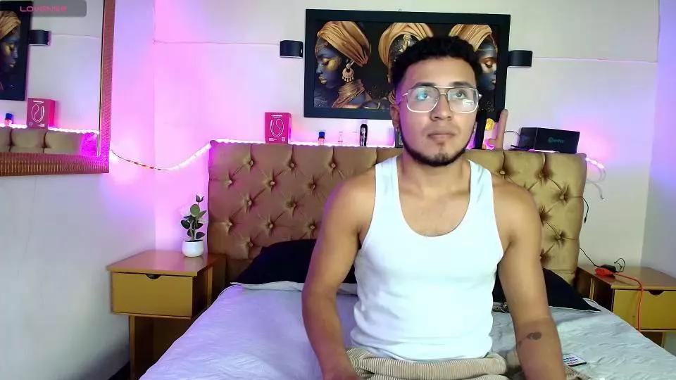 Noa_N_Carolain on Cam4 