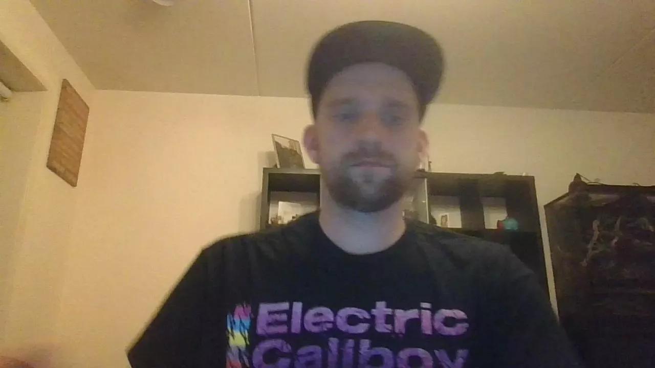 noobage on Cam4 