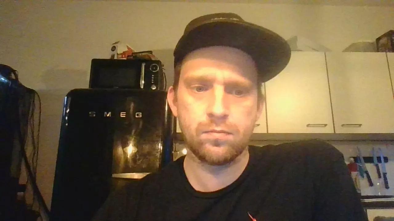 noobage on Cam4 