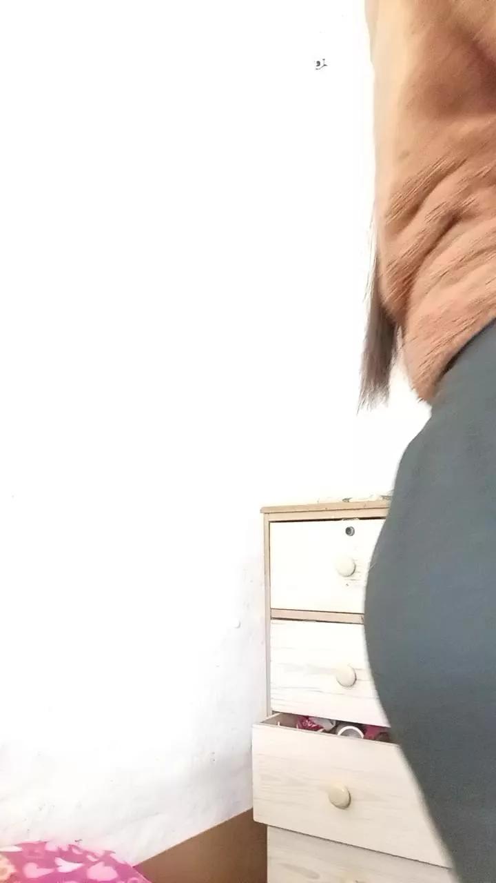 nooocllama on Cam4 