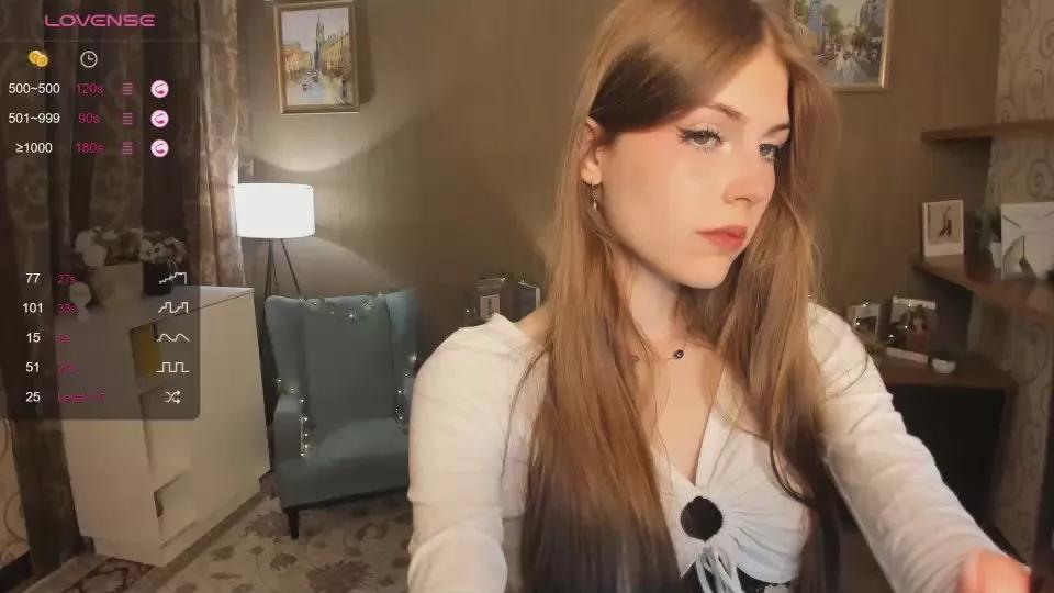 OdelinaBraddy on Cam4 