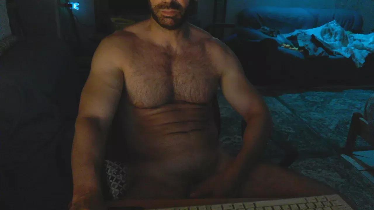 Olmo_hot on Cam4 
