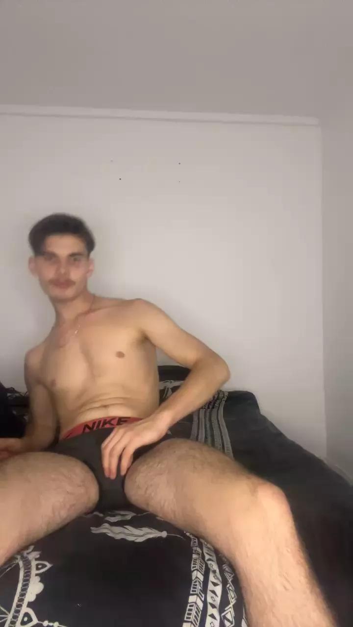 pablo2762 on Cam4 
