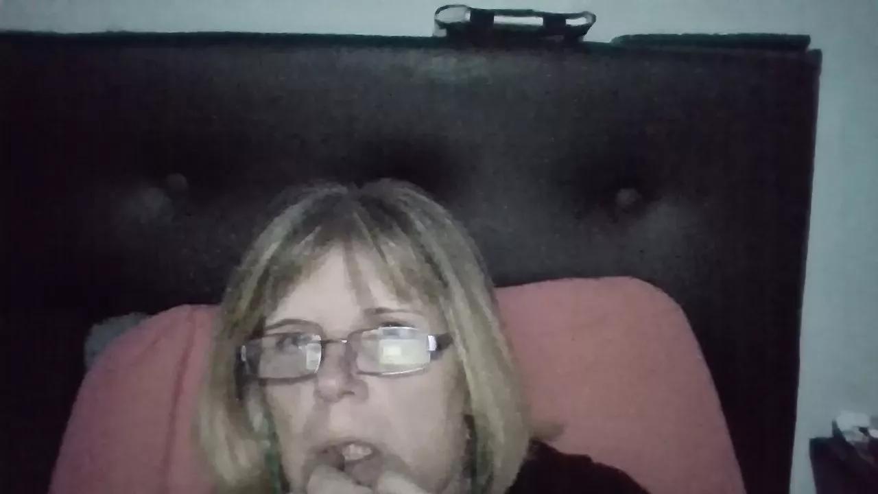 Offline pato404 on Cam4