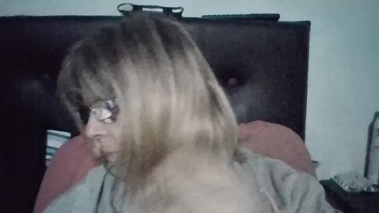 Offline pato404 on Cam4