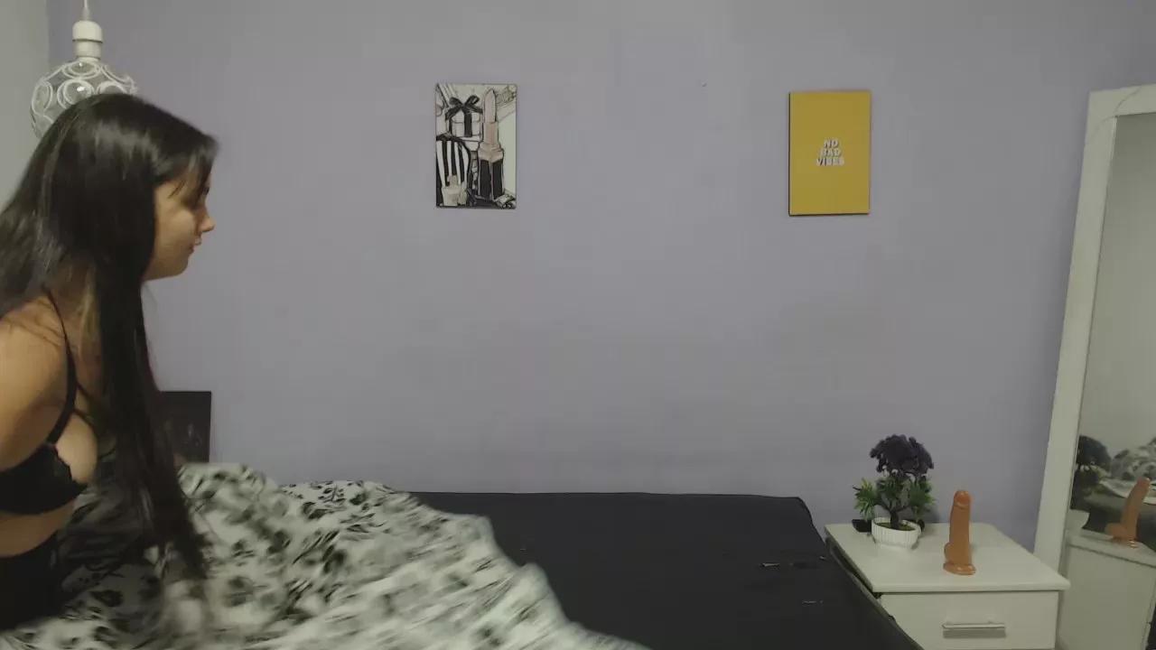 penelope_gucci2 on Cam4 