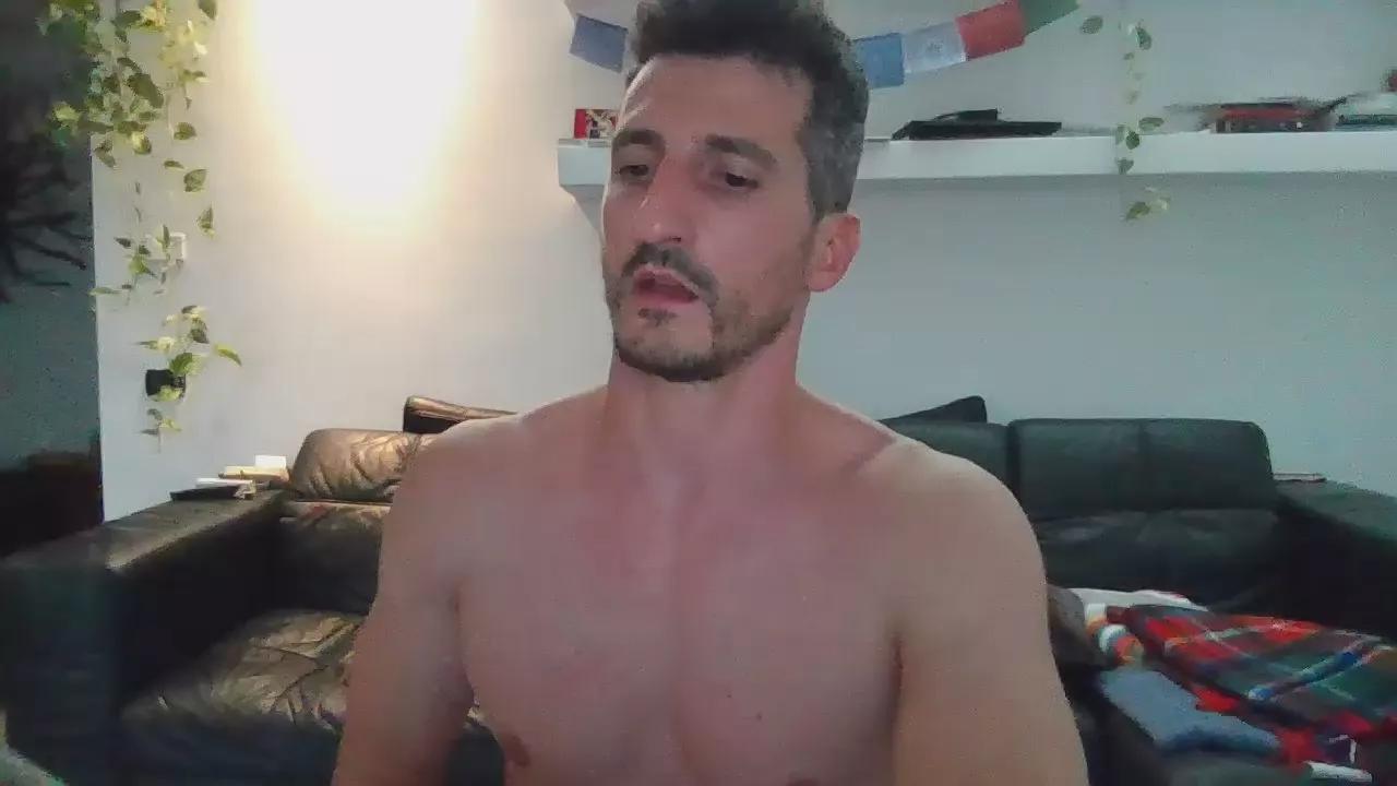 PerversoGentile on Cam4 