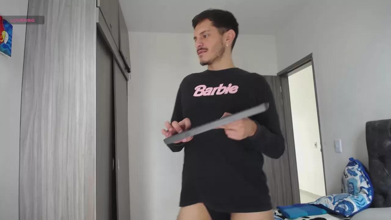 Peter_Joness on Cam4 