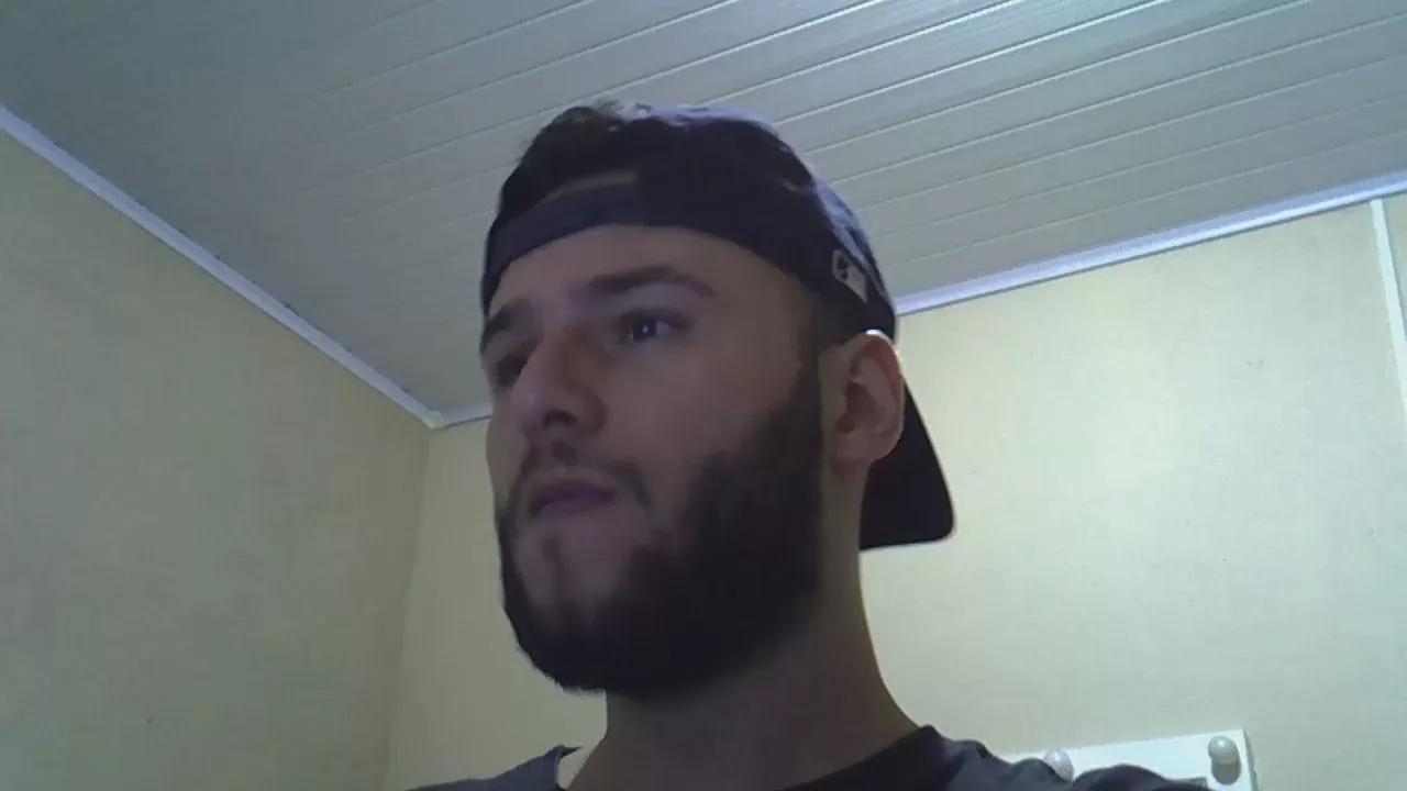 Offline Piazaocwbbb on Cam4