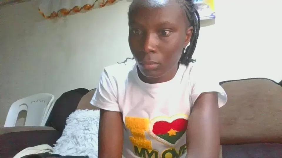 Offline Preciousfay on Cam4