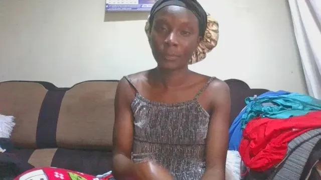 Offline Preciousfay on Cam4