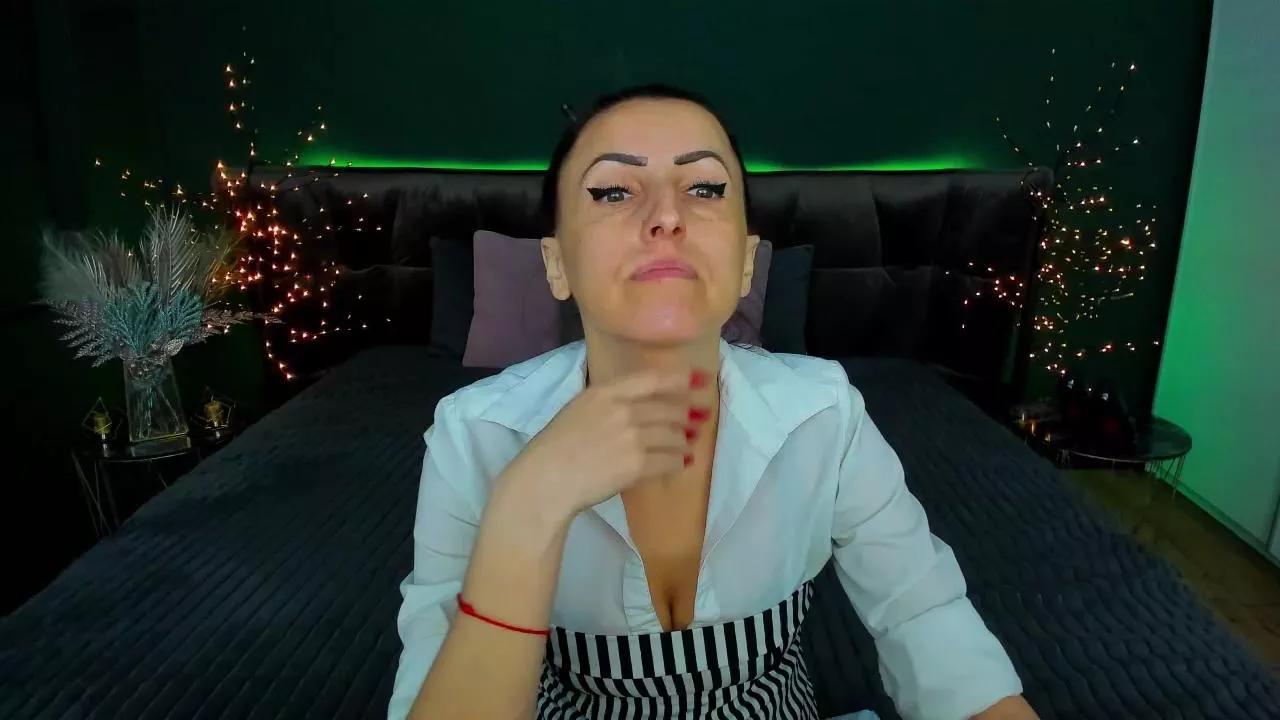 Rebeca_Diamond on Cam4 