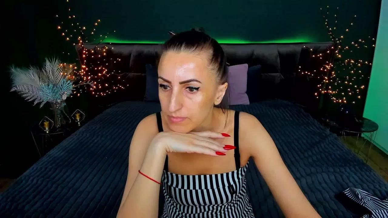 Rebeca_Diamond on Cam4 