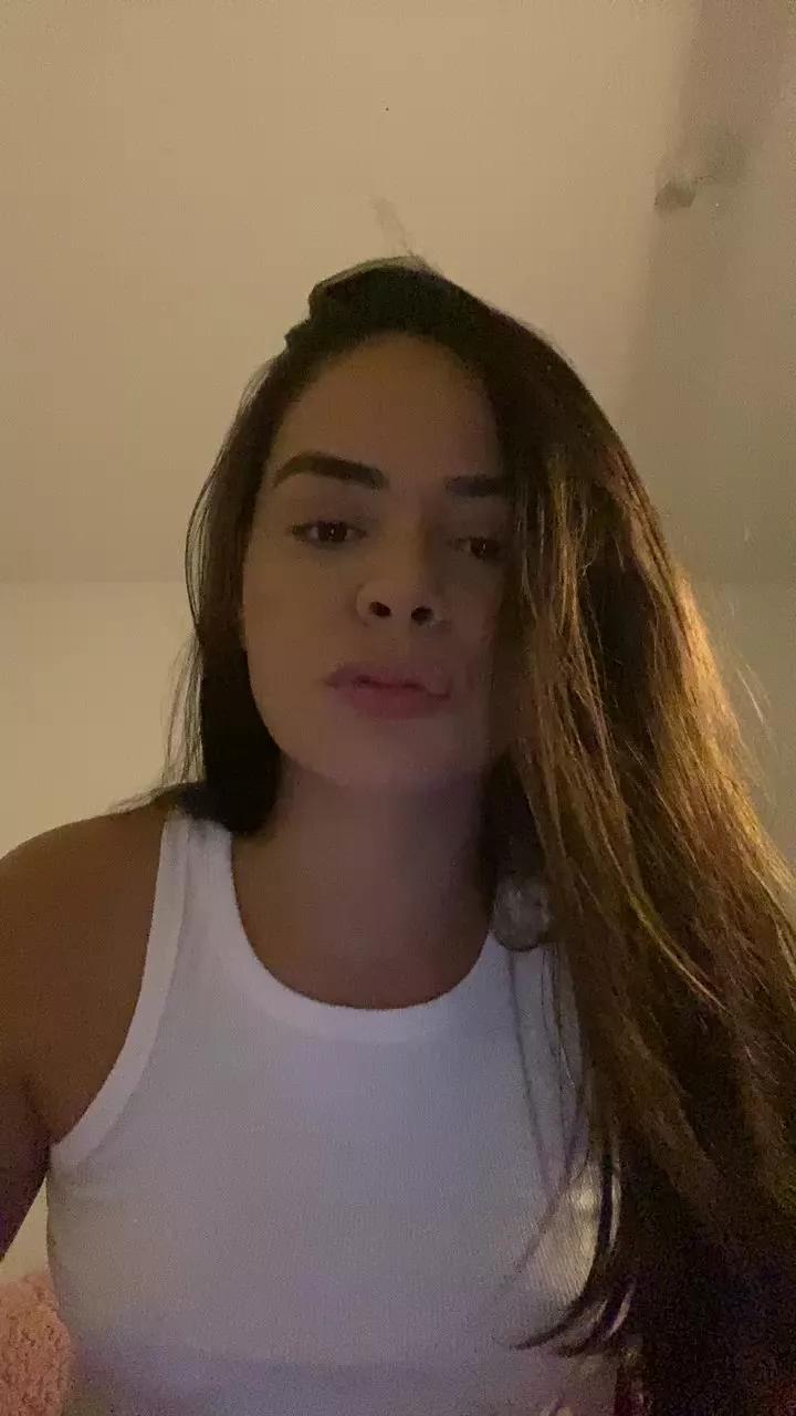 Rebeccaa99 on Cam4 
