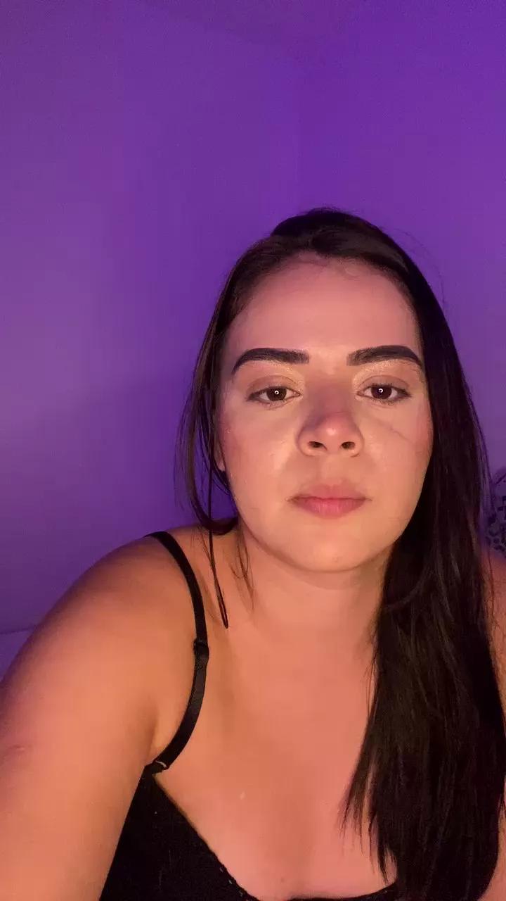 Rebeccaa99 on Cam4 