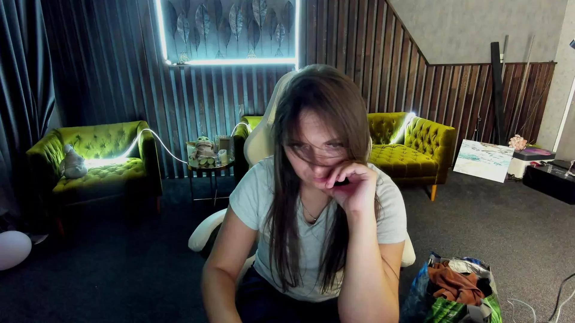 RebelGirlll on Cam4 