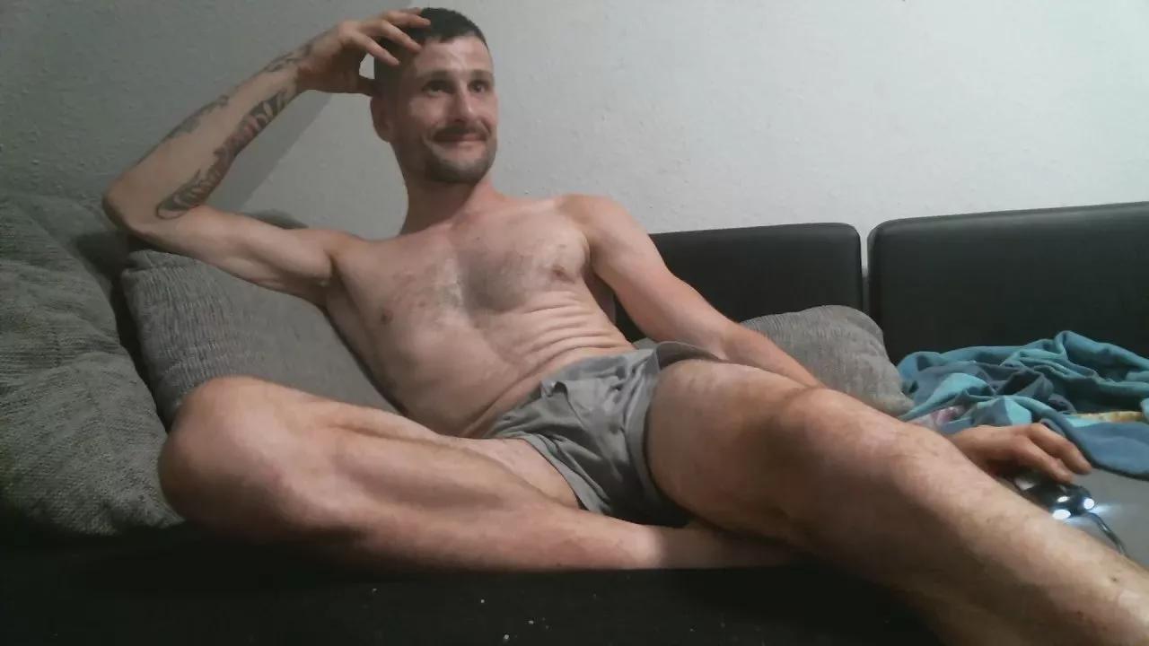 RonnyRonnsen36 on Cam4 