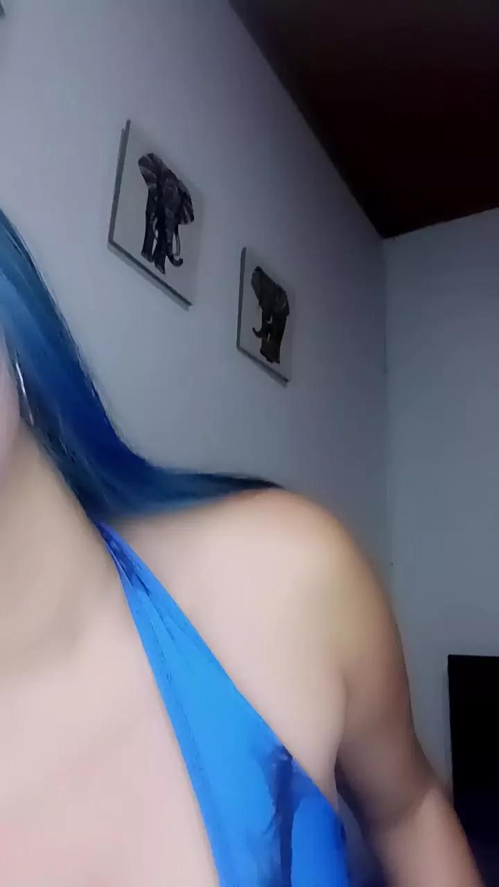 sara_jonnes on Cam4 
