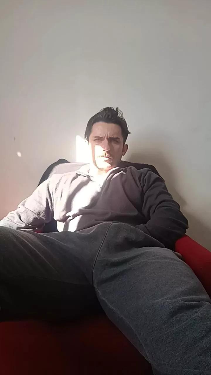 SaymonFitness on Cam4 