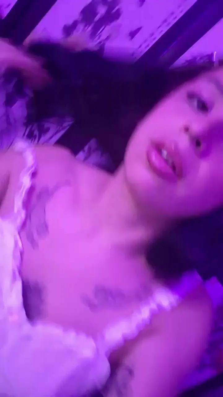 Offline Sayurixxxx on Cam4