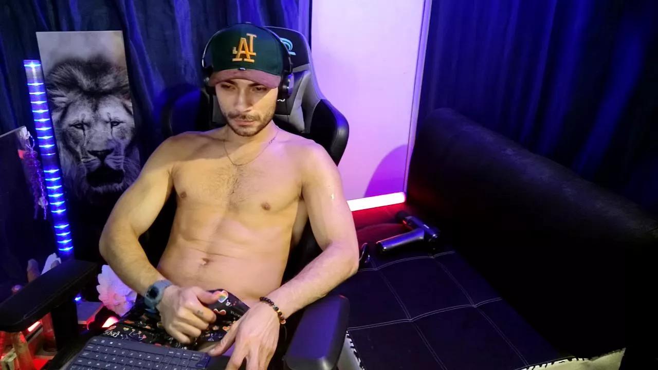 Sexylatinogay on Cam4 