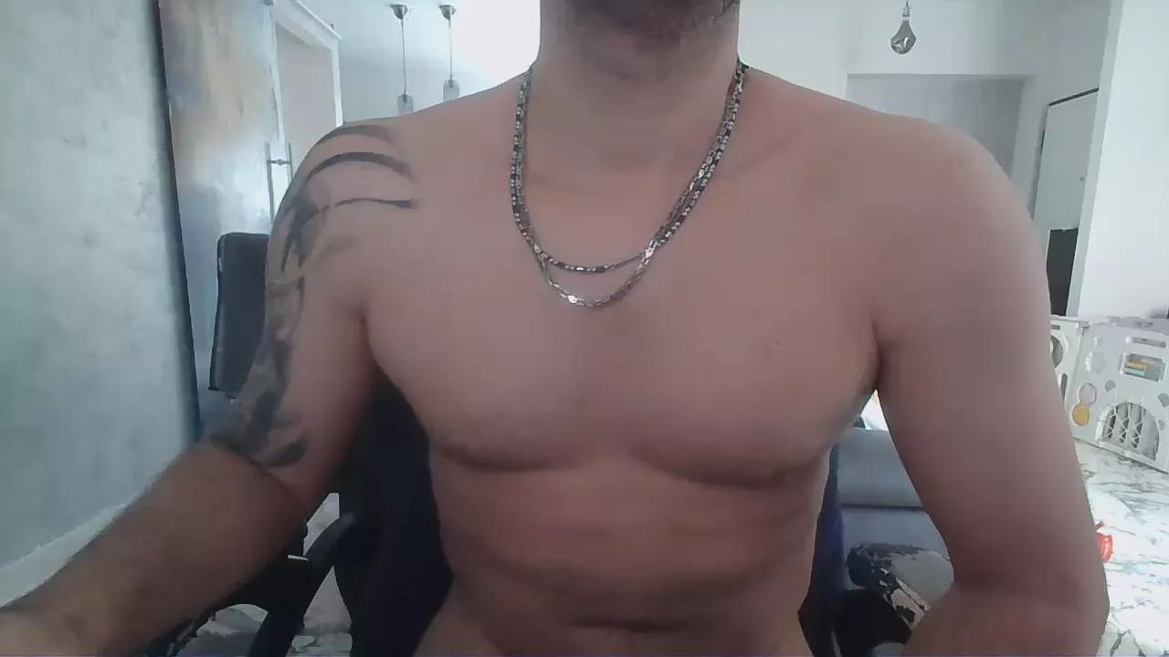 sexyromeboy on Cam4 