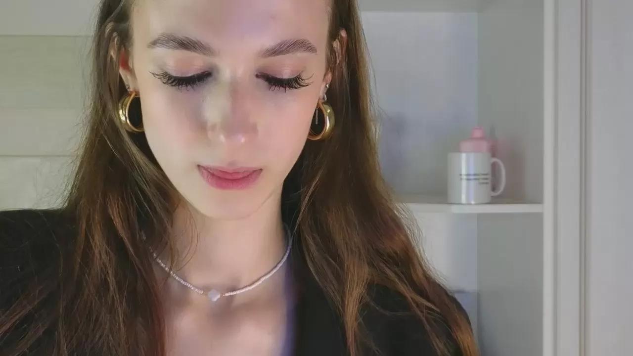 SheenaDowlen on Cam4 