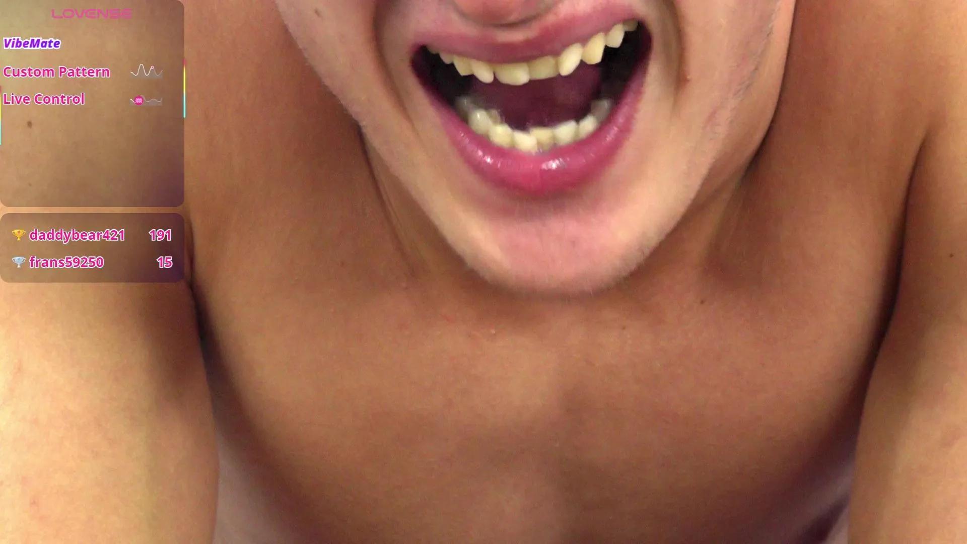 Offline SirReed on Cam4