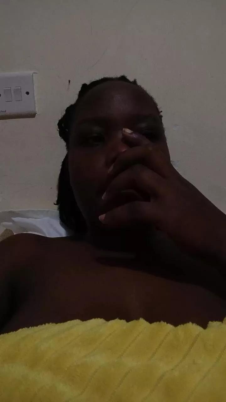 Sly_queen on Cam4 