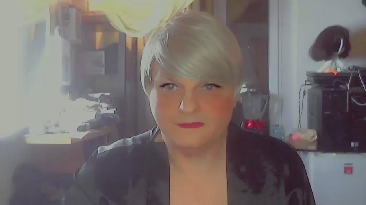 Offline soumise54 on Cam4