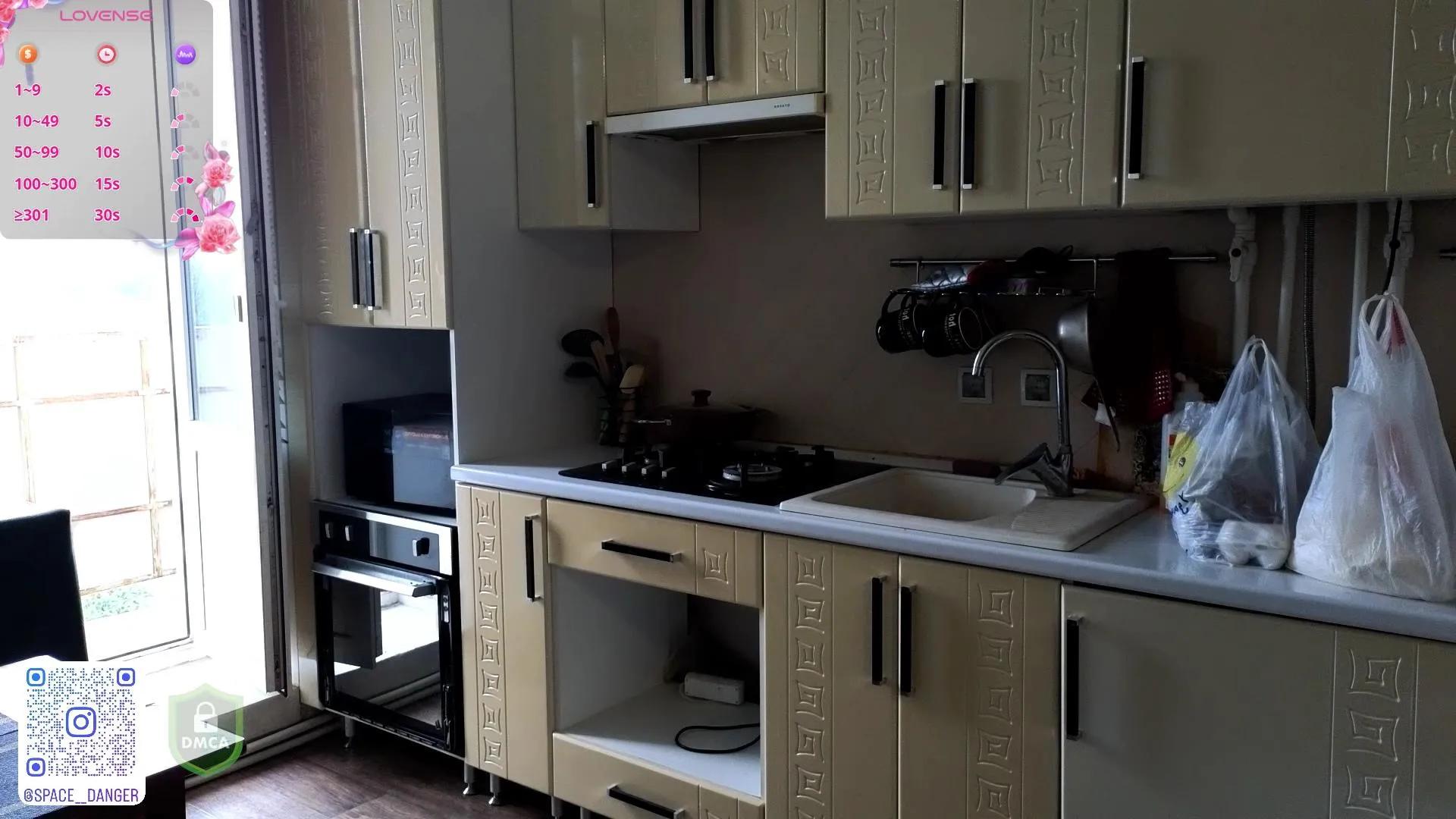 Offline space_danger on Cam4