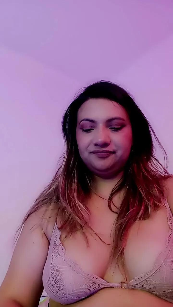 Star_rose18 on Cam4 