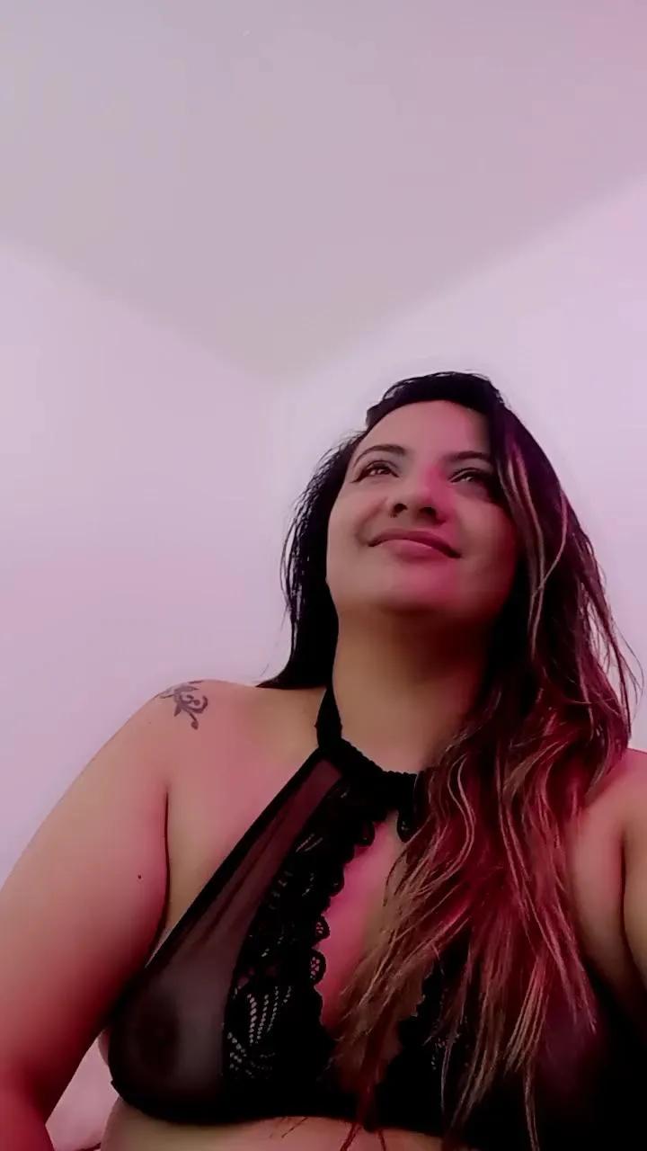 Star_rose18 on Cam4