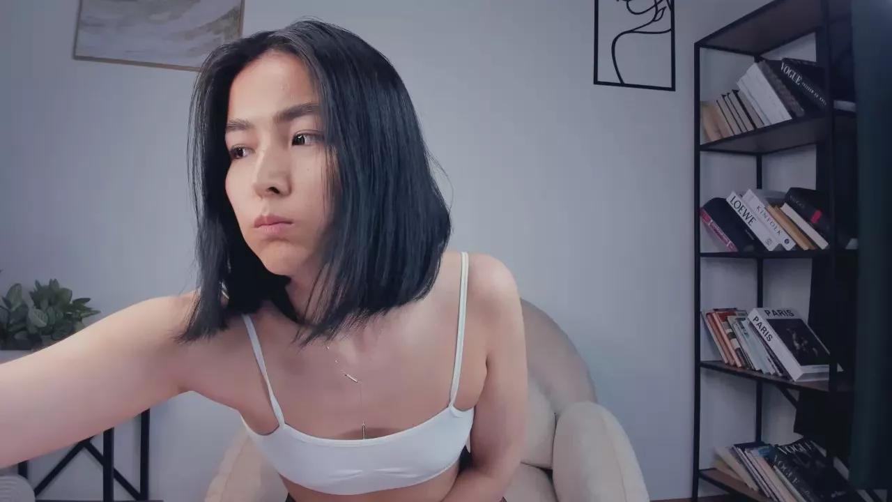 Sue_Kotara on Cam4 
