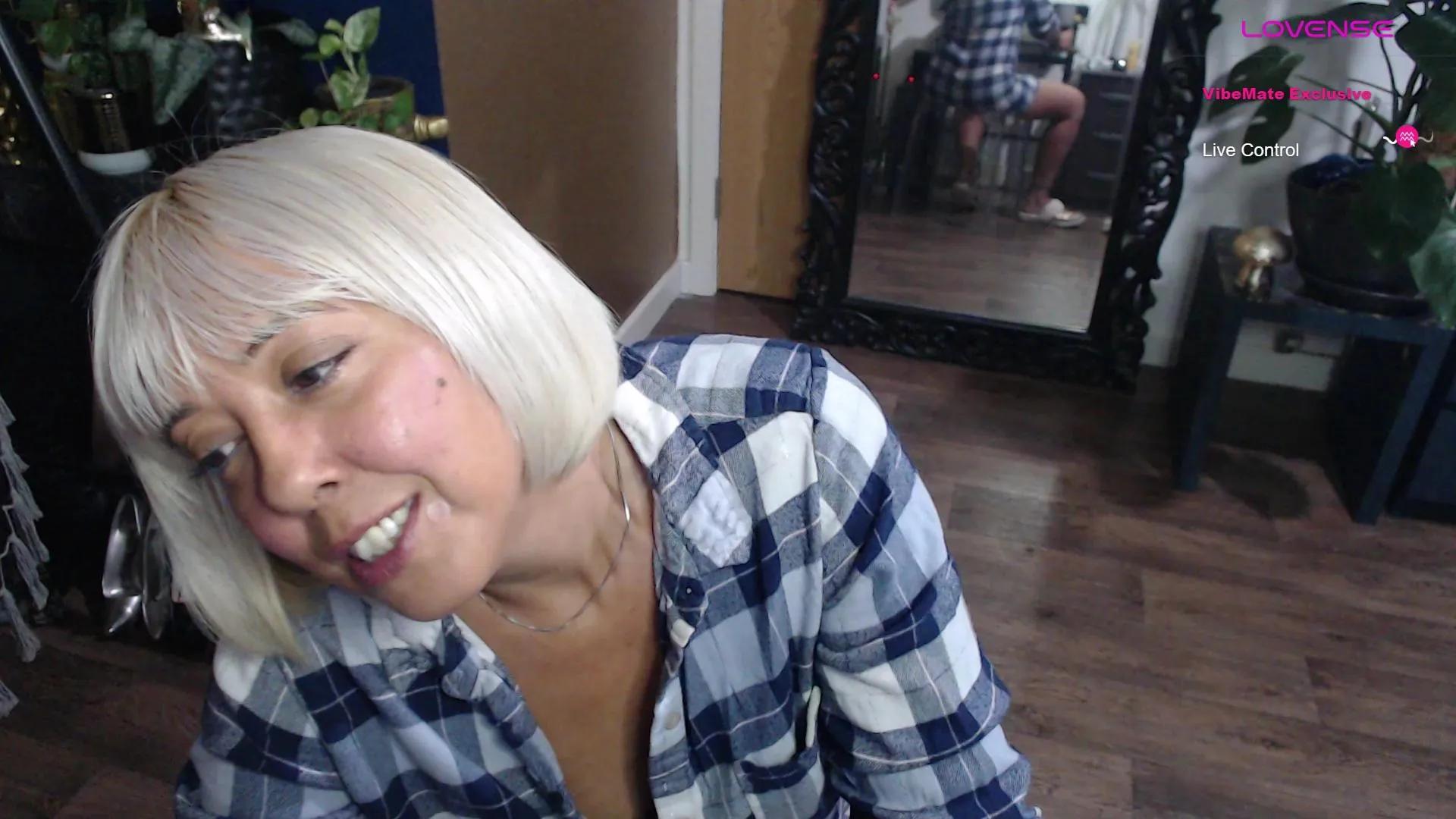 SunniKnight on Cam4 