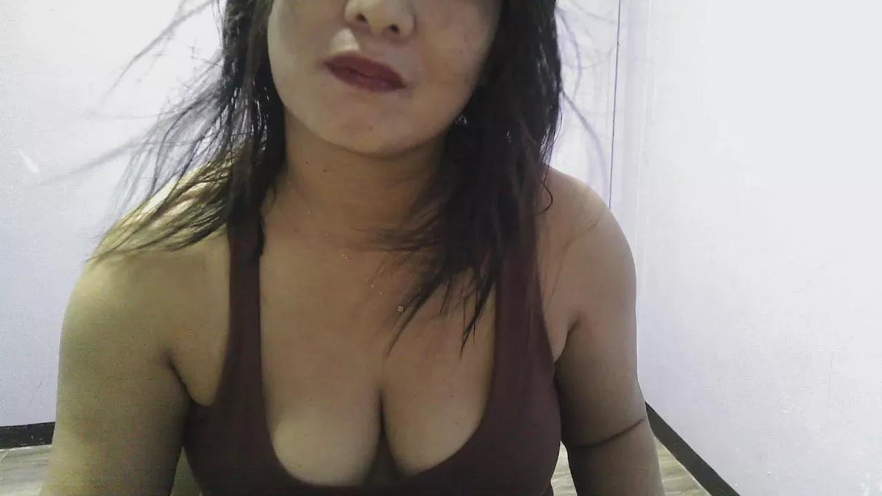 SWEET_LOREN588 on Cam4 