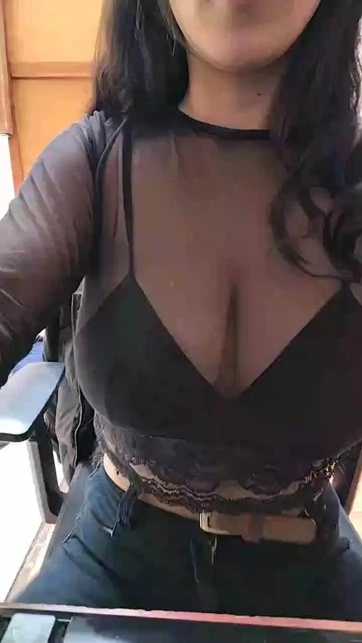 sweet_scarlett_ on Cam4 