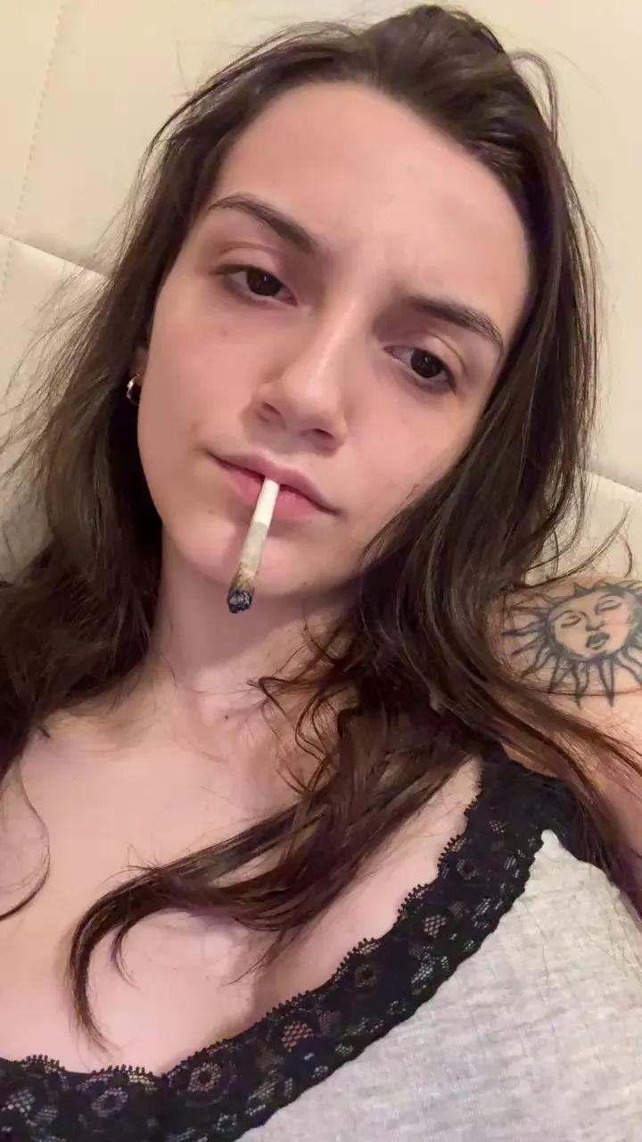 sweethoney2003 on Cam4 