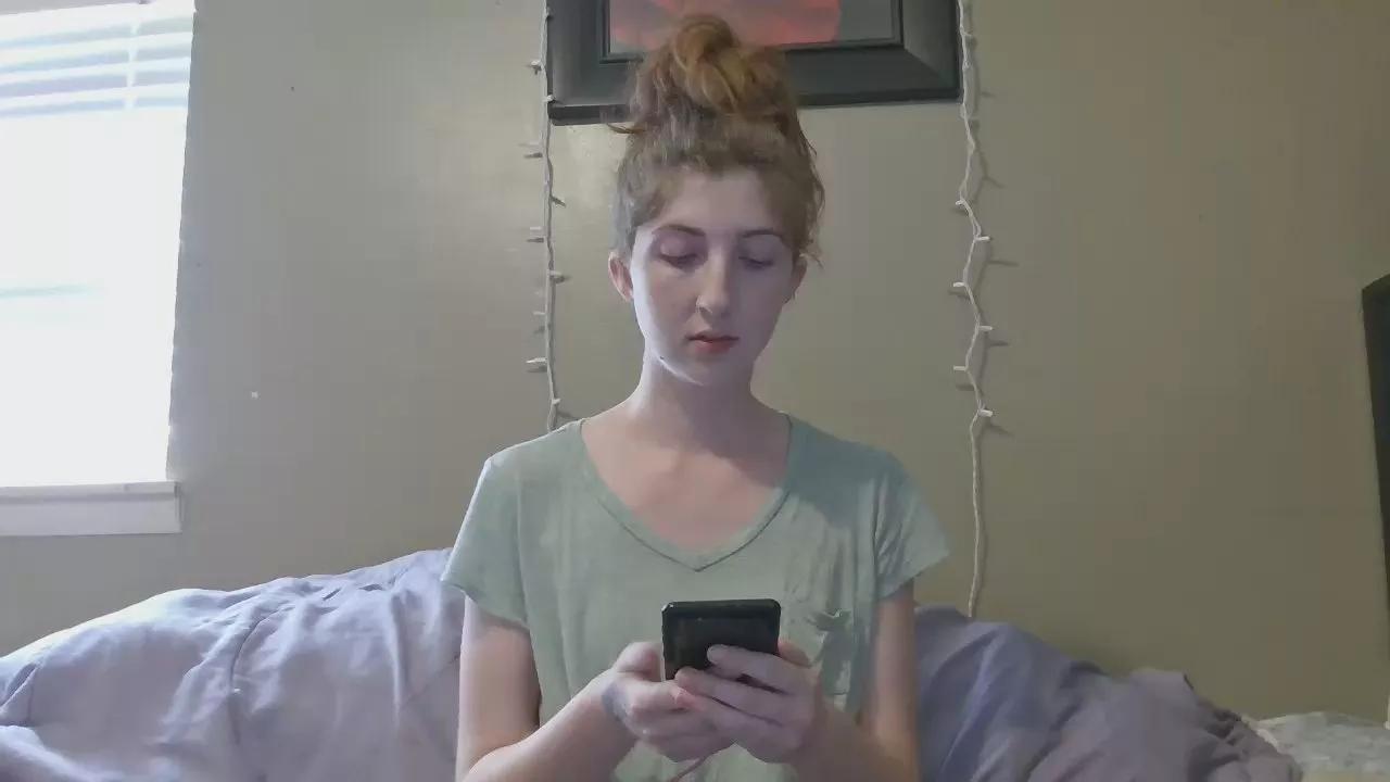 SweetPink03 on Cam4 