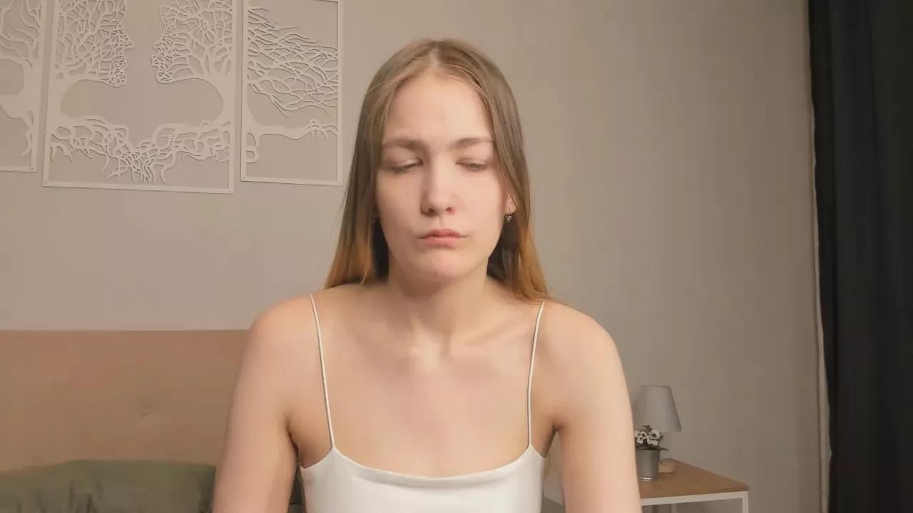 SynnoveHayne on Cam4 