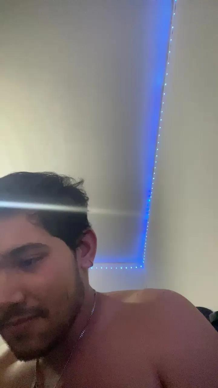 t3ddy_be4r from Cam4