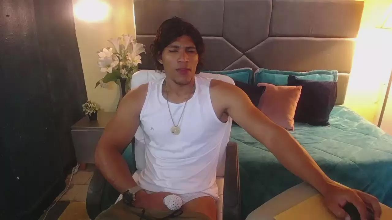 teddyfit_19cm on Cam4 
