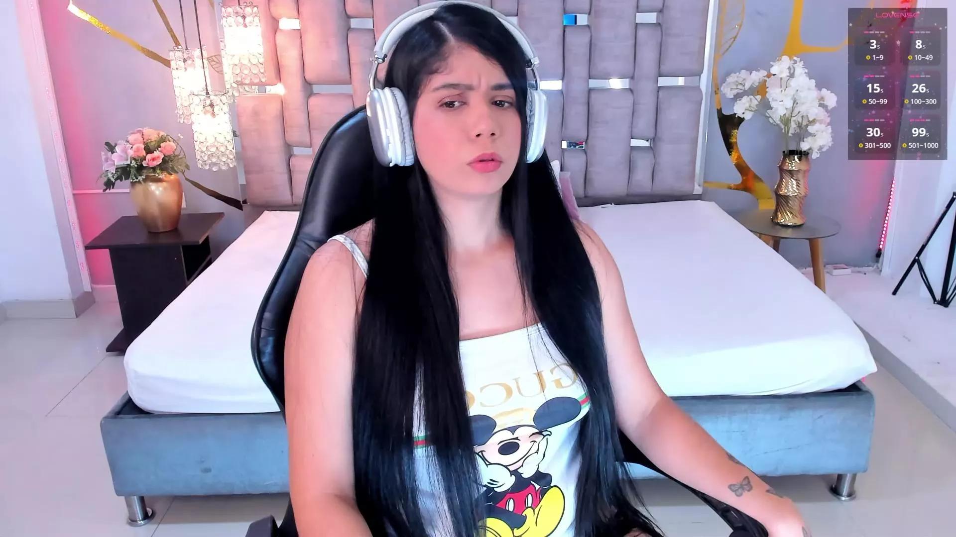 TheLiaPeach on Cam4 