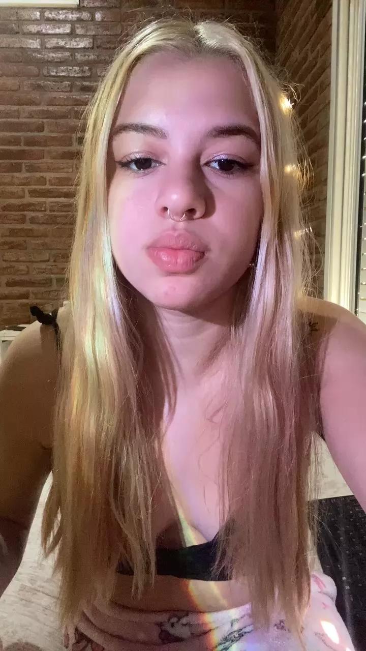 Tiffanyarg on Cam4 