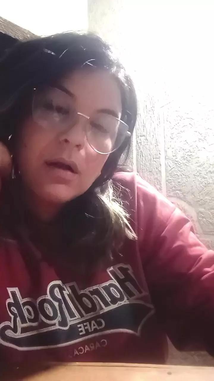 Tiini on Cam4 