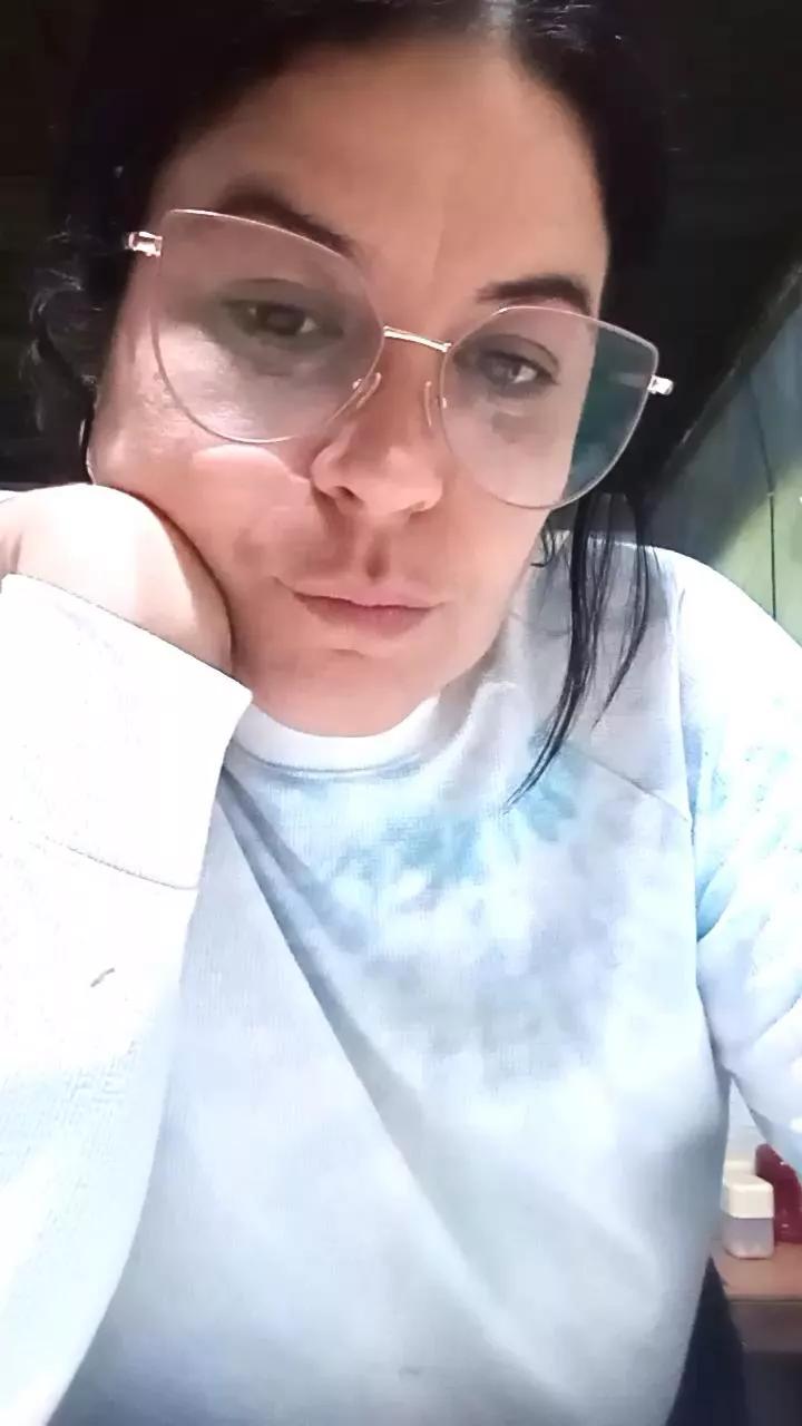 Tiini on Cam4 