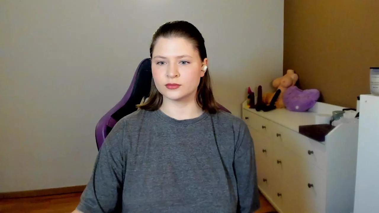 TinniAngel on Cam4 