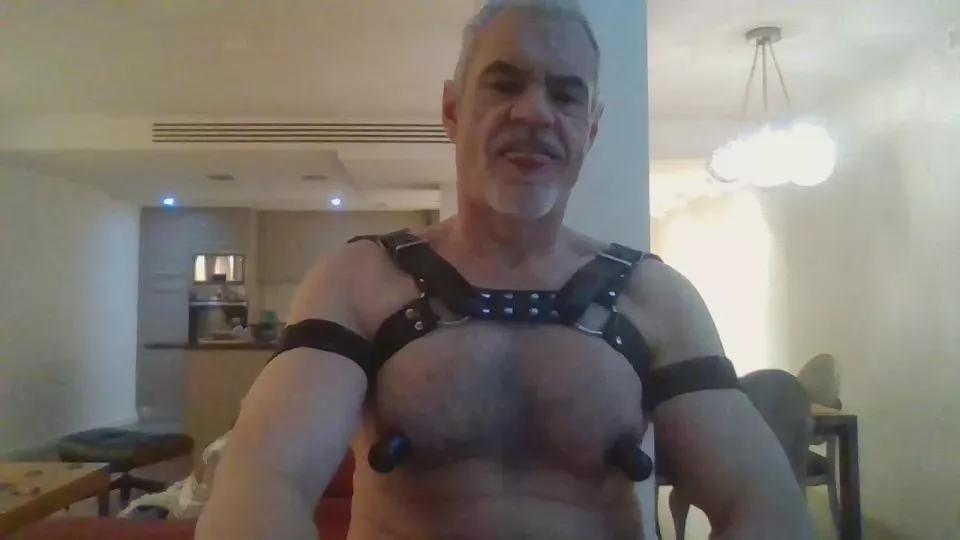 tiote48 on Cam4 