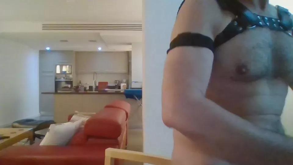 tiote48 on Cam4 