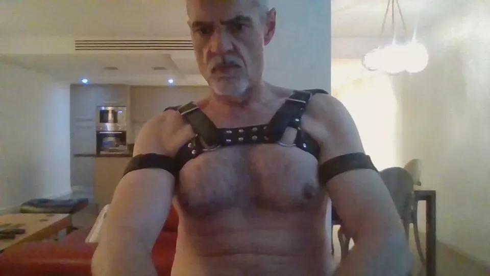 tiote48 on Cam4 